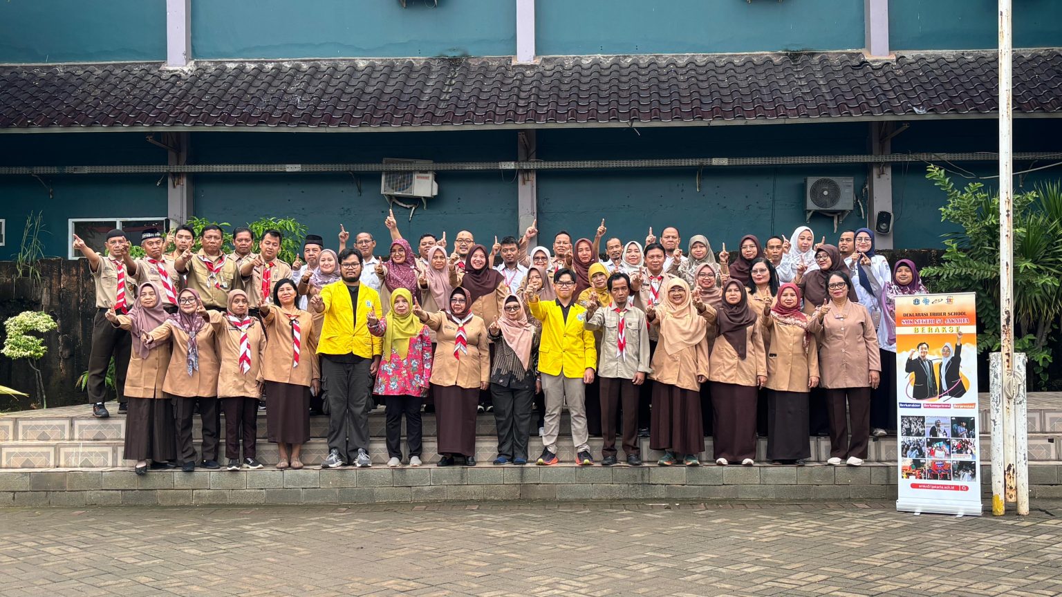 SMK N 51 JAKARTA - SEKOLAH PUSAT KEUNGGULAN